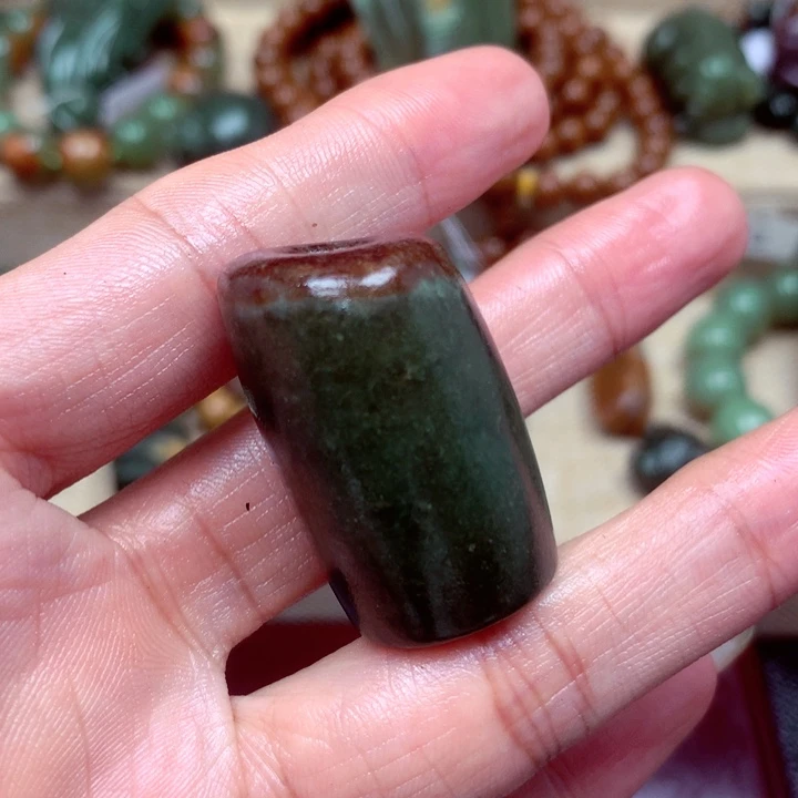 和田玉未镶嵌珠宝奇石