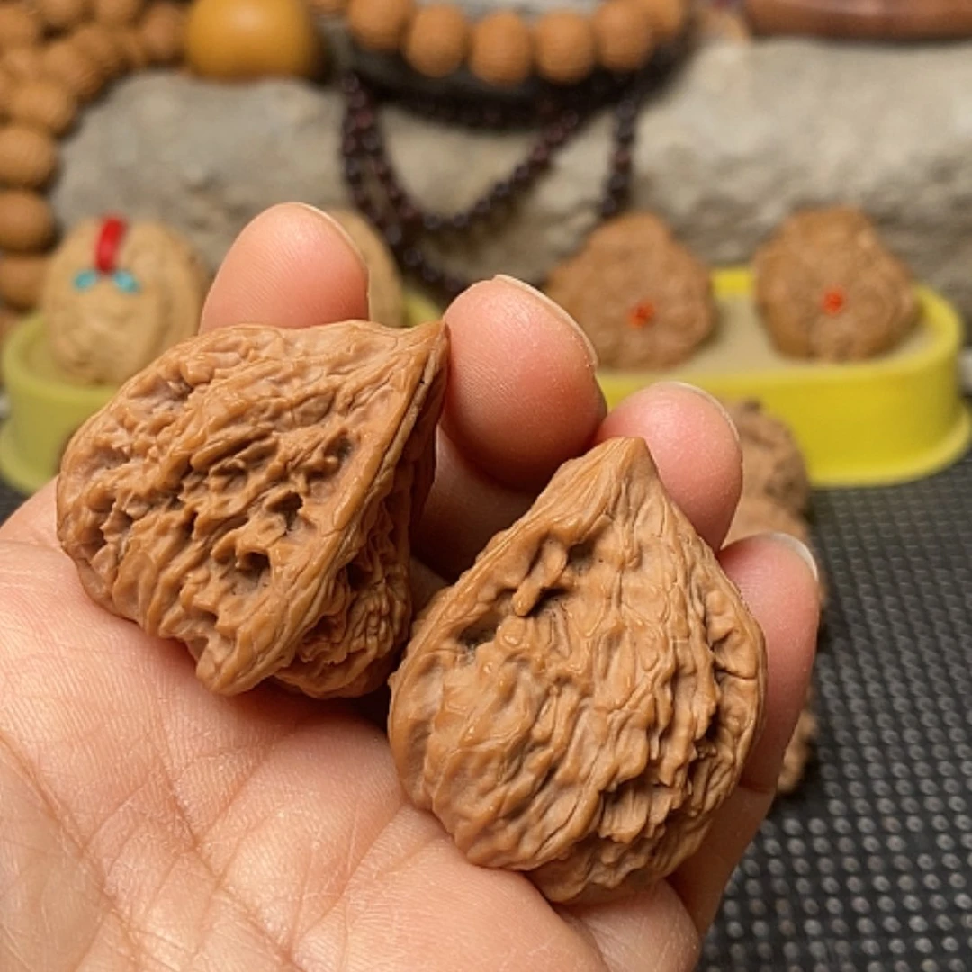 【闪购商品】把件文玩核桃南疆佛度异型