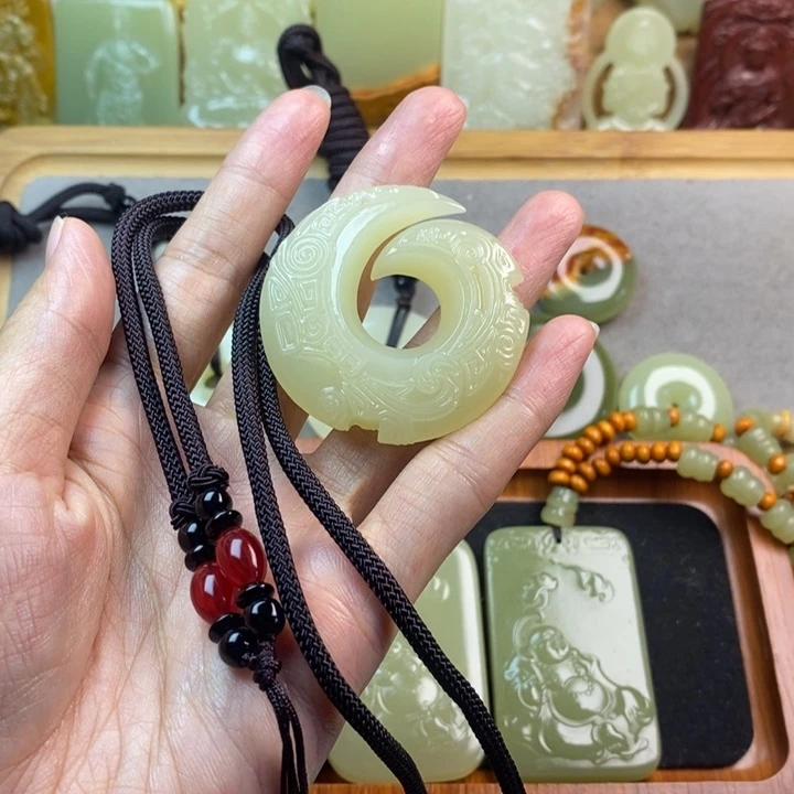 昆仑山料方解玉时来运转
