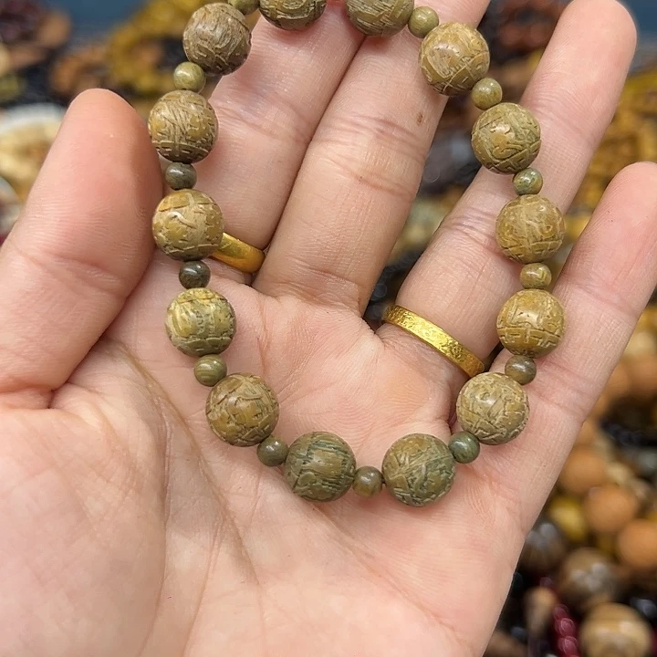 维腊木（绿檀）无事牌