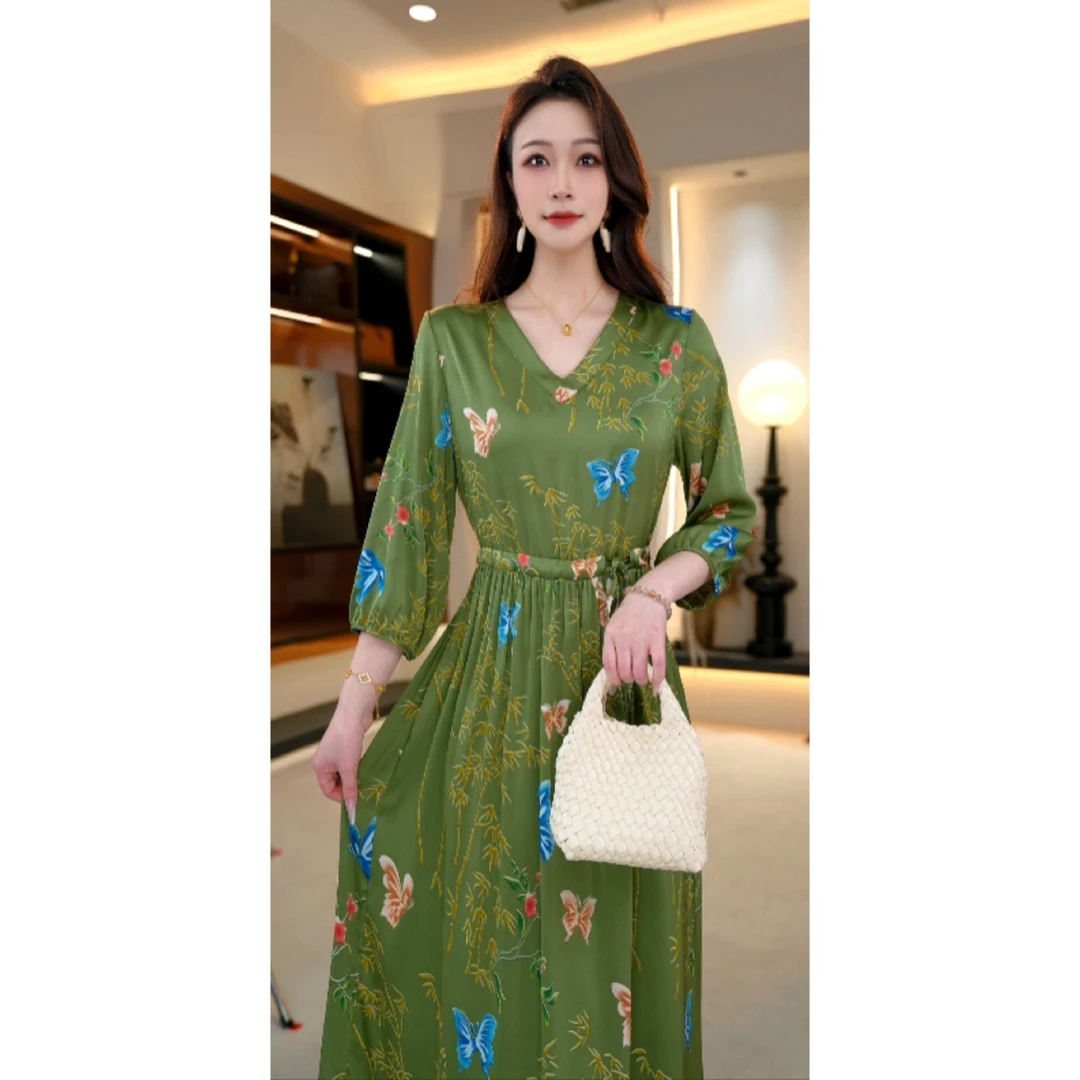 绿色蝴蝶叶连衣裙高贵显瘦新款夏季中年妈妈装法式中长款-娜娜
