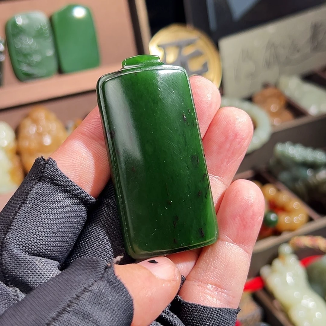 和田玉（碧玉）颈饰未镶嵌