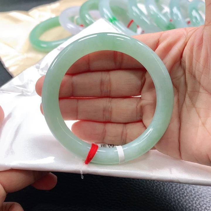 翡翠手镯未镶嵌53545354