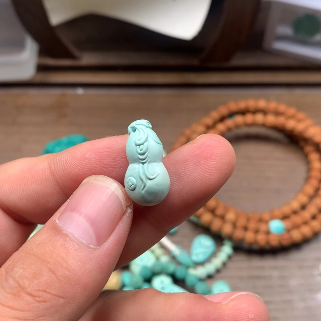 绿松石未镶嵌雕刻