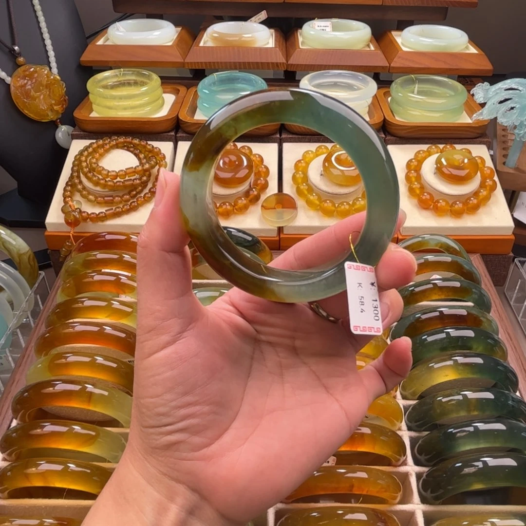 蛇纹石玉未镶嵌手镯58