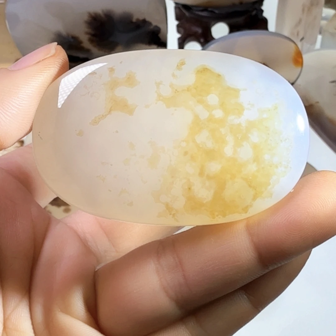 玛瑙/玉髓未镶嵌珠宝半成品