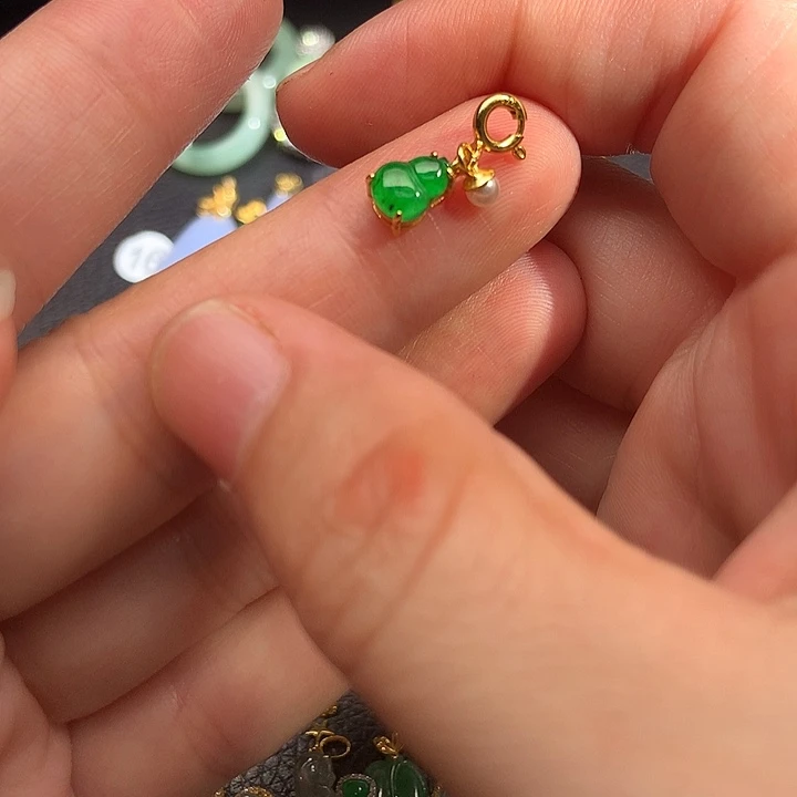 翡翠未镶嵌挂件111
