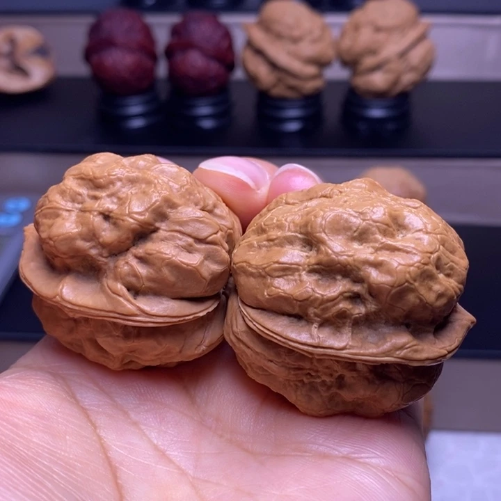 文玩核桃把件金蟾疙瘩包64