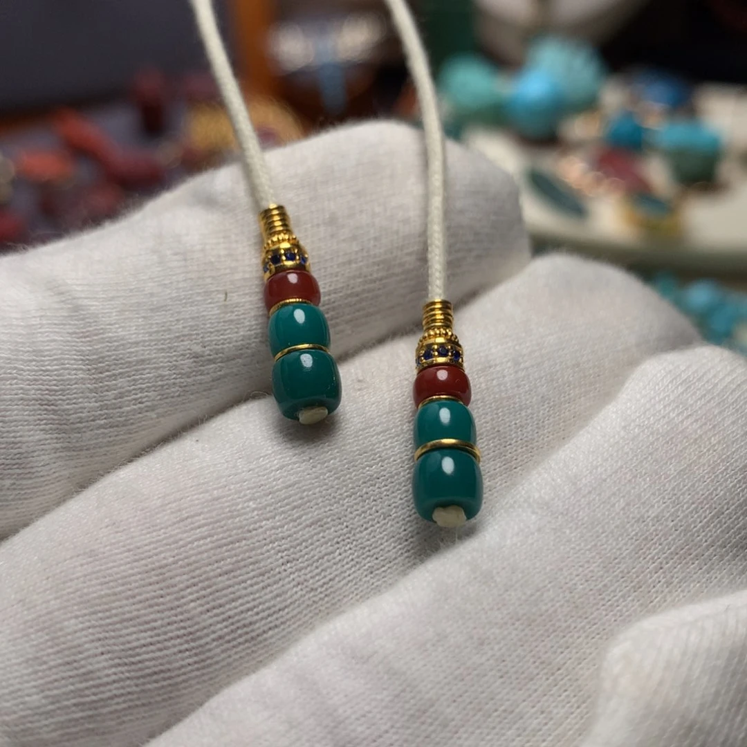 绿松石18K金镶嵌弟子珠