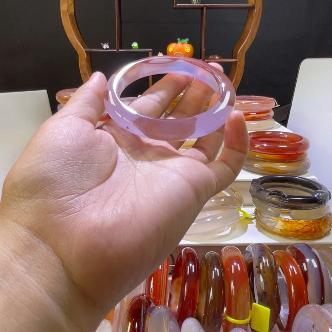 玛瑙/玉髓手镯未镶嵌