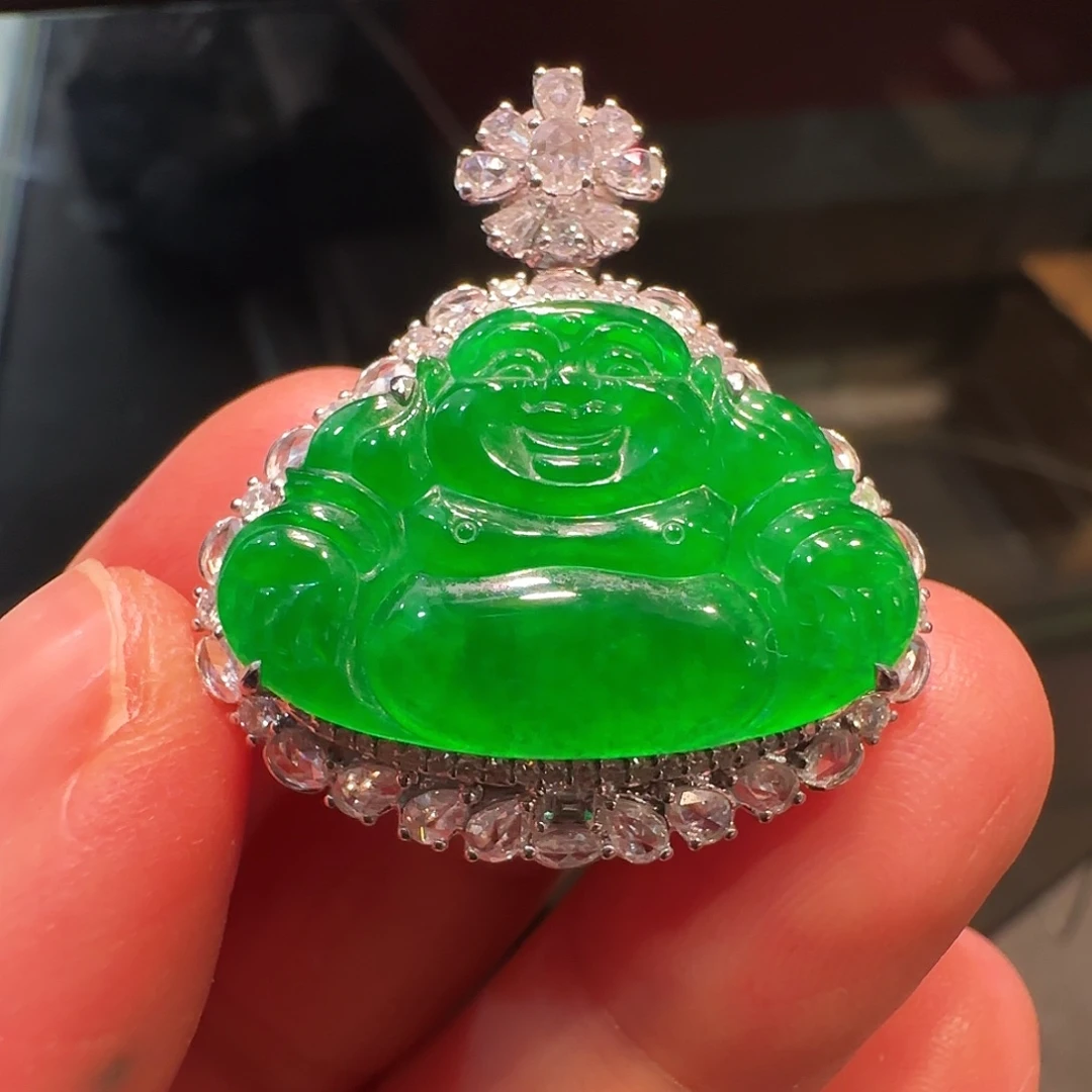 翡翠18K金镶嵌颈饰