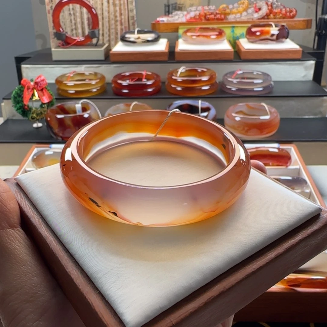 手镯玛瑙/玉髓未镶嵌