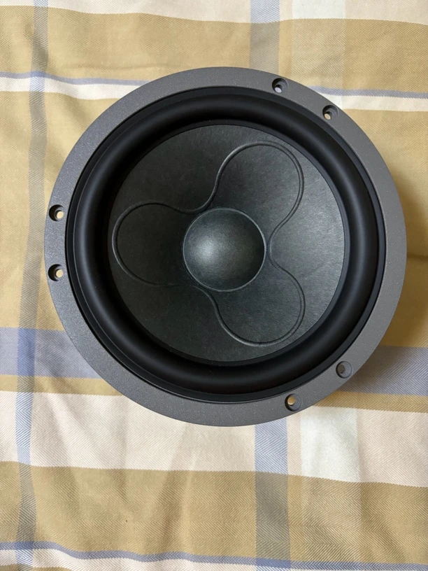 国产伯雅大梅花中低音喇叭一对