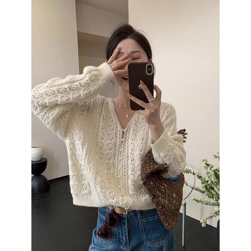 白色v领镂空针织开衫外套毛衣女薄款外搭小个子春秋韩系chic上衣