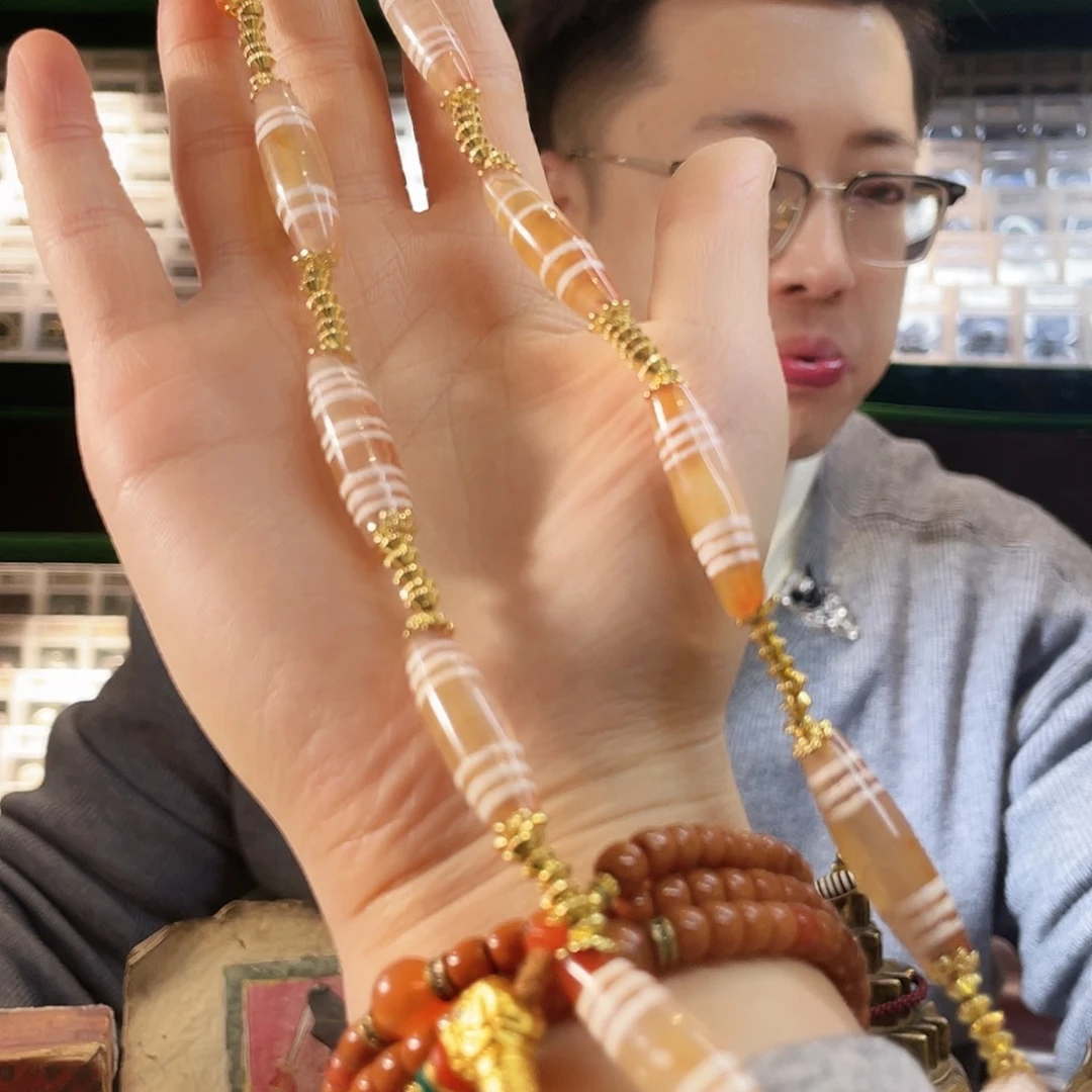 配饰配饰配饰配饰