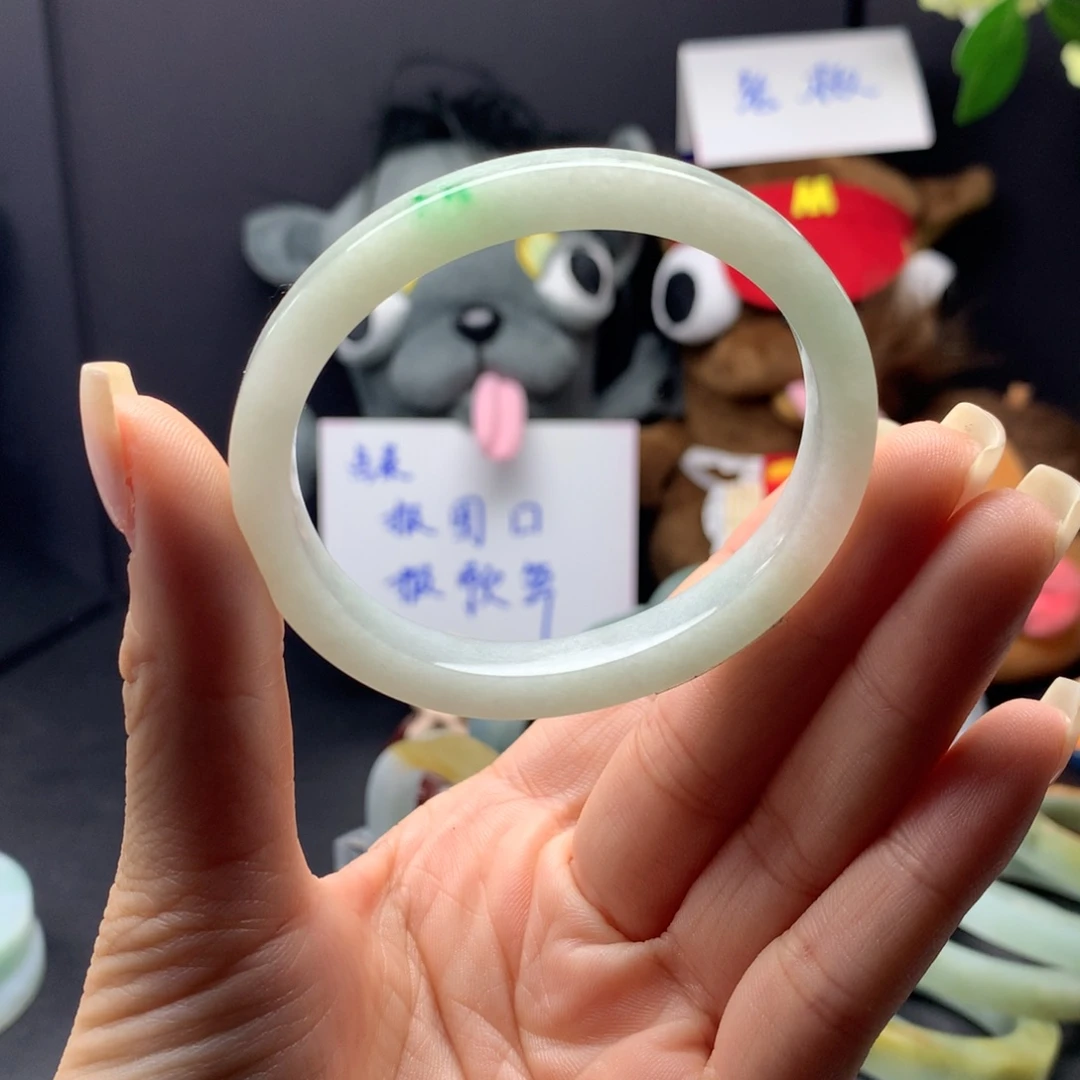 定制翡翠未镶嵌翡翠手镯54贵