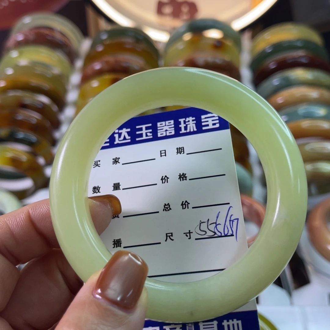 三***）未镶嵌蛇纹石玉手镯