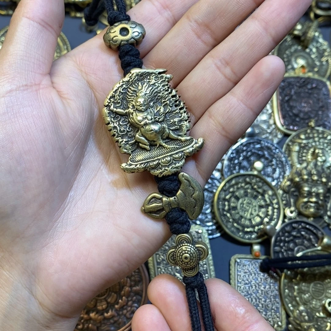 藏式金刚手牌子搭配