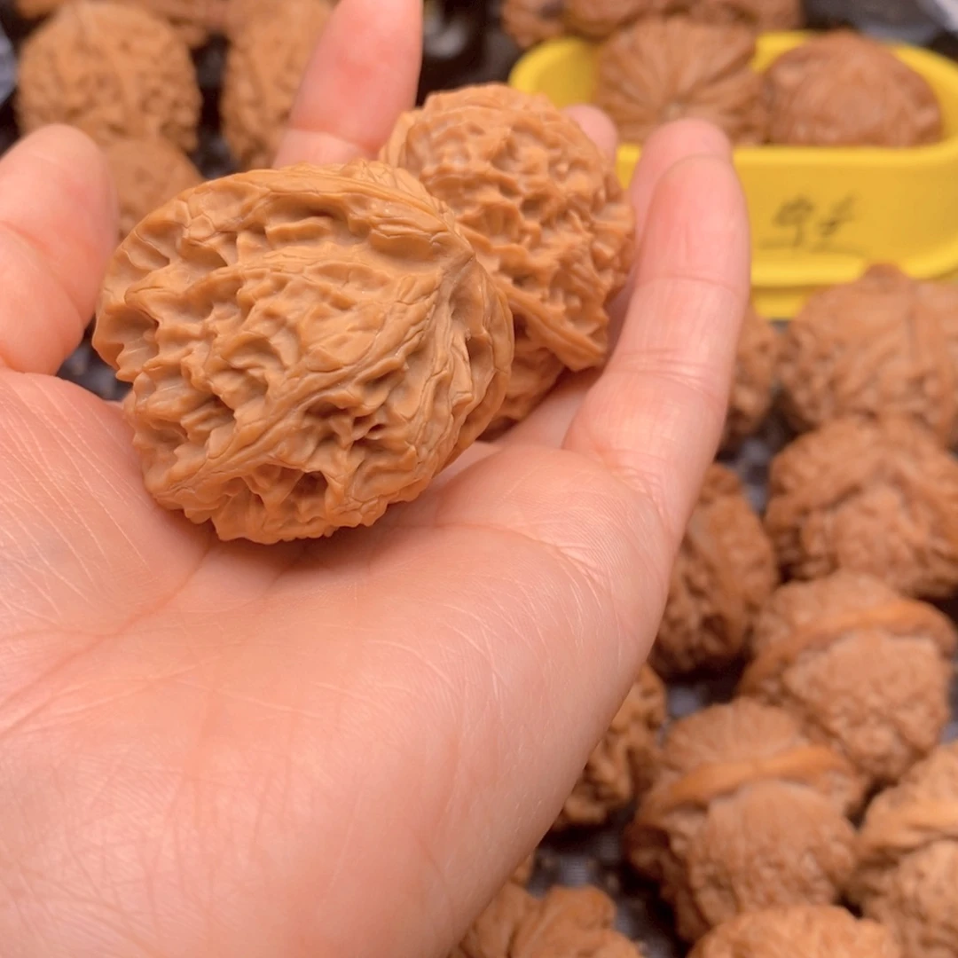 桃核吊坠初*文玩核桃