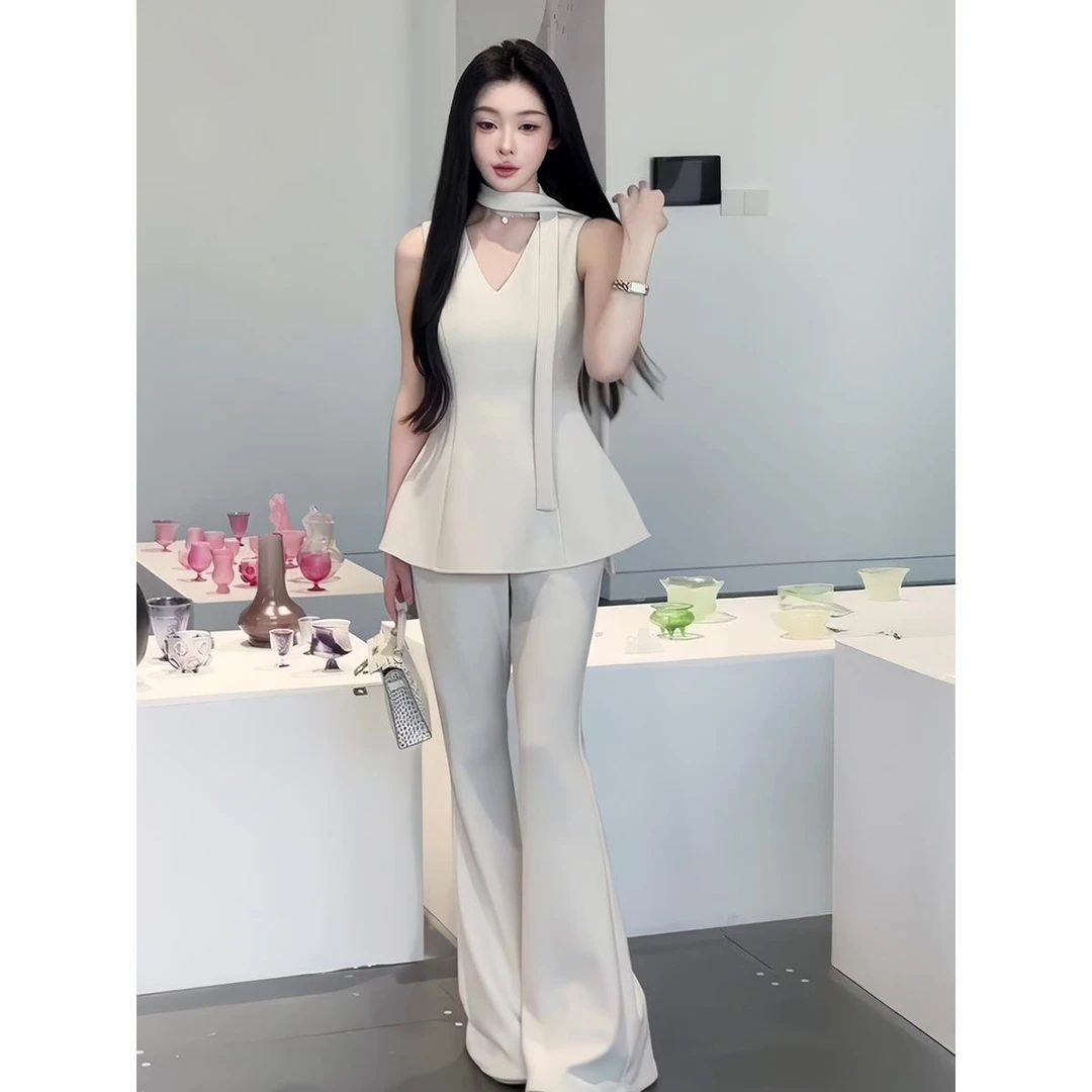 VOCKOO官方夏季设计感简约米色V领无袖A字版型背心喇叭裤套装显瘦