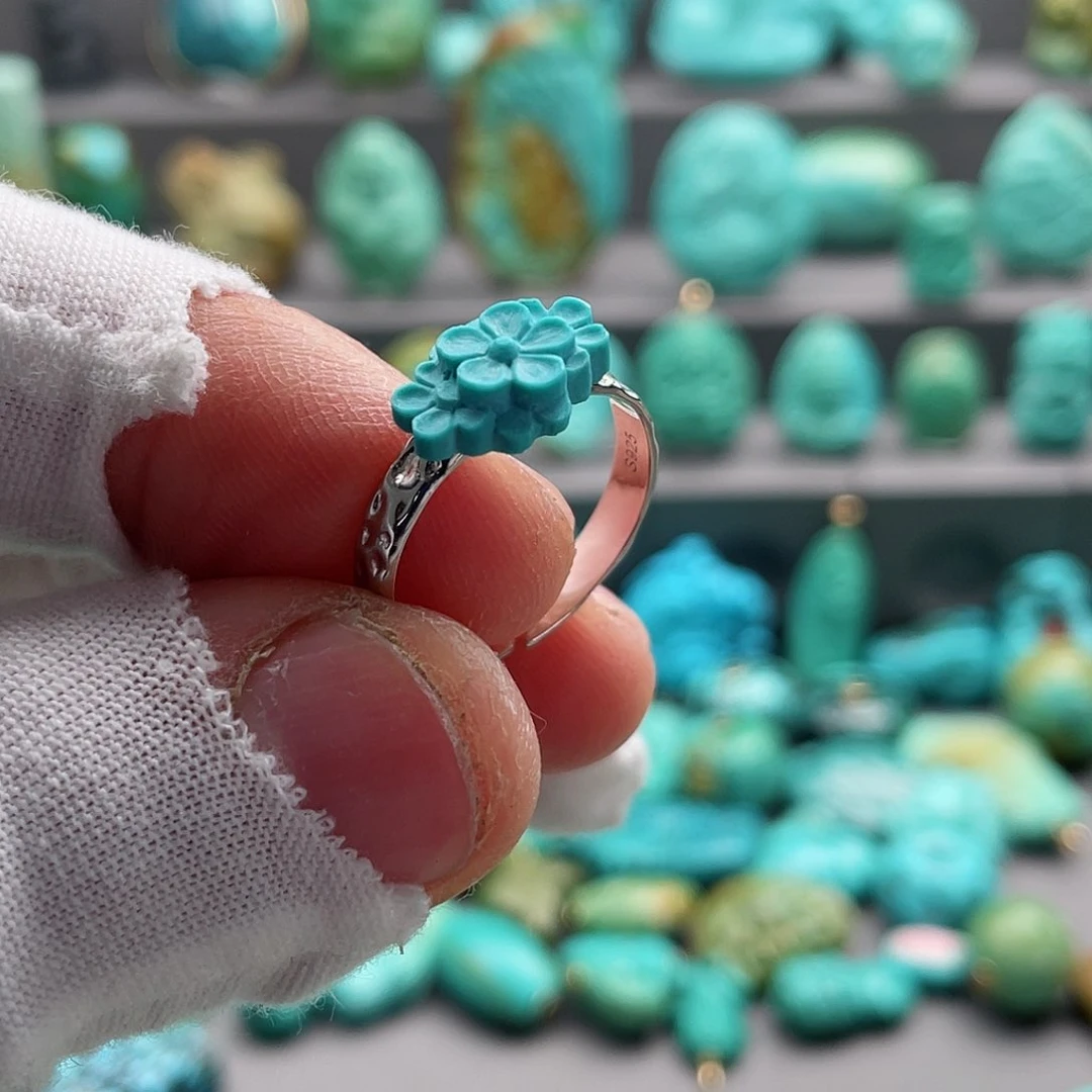 绿松石颈饰未镶嵌