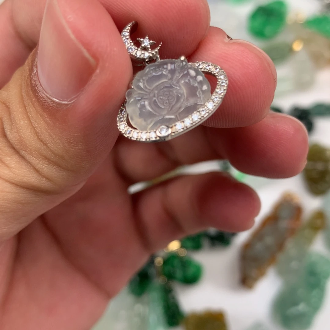 定制翡翠未镶嵌吊坠