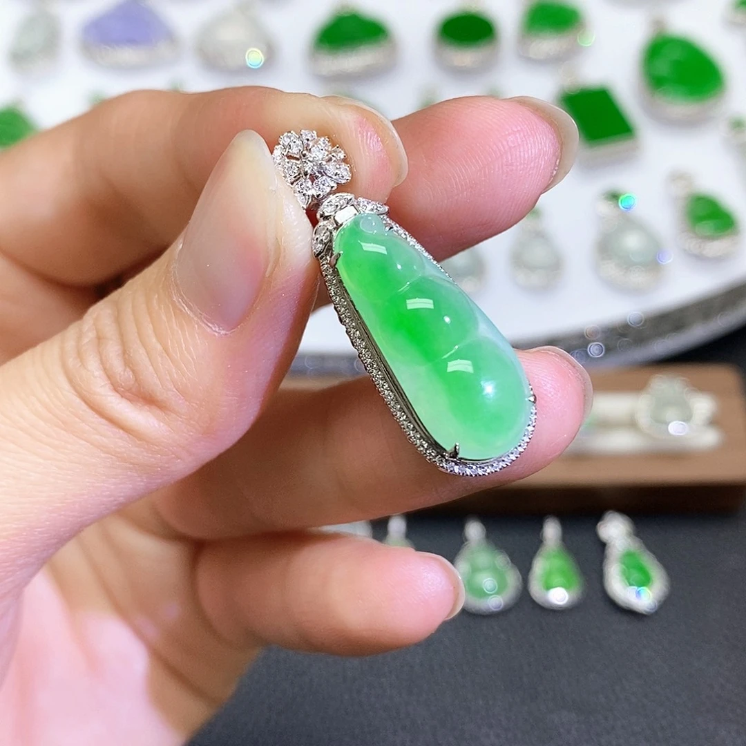 翡翠18K金镶嵌吊坠(不含链)