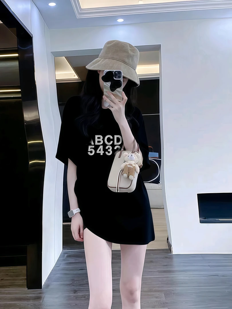 洋气时尚纯棉黑色短袖女款圆领t恤夏季新款宽松中长款遮屁股上衣
