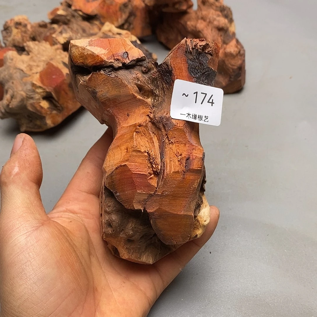 一***亿无花朵         174