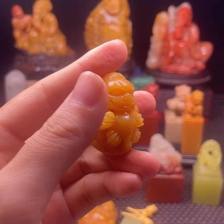 長***風老挝石寿山石雕刻工艺品