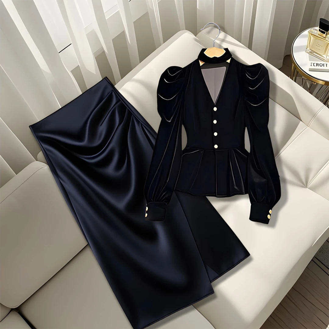 秋季套装女款2025新款法式挂脖小香风丝绒长袖衬衫黑色轻奢半身裙
