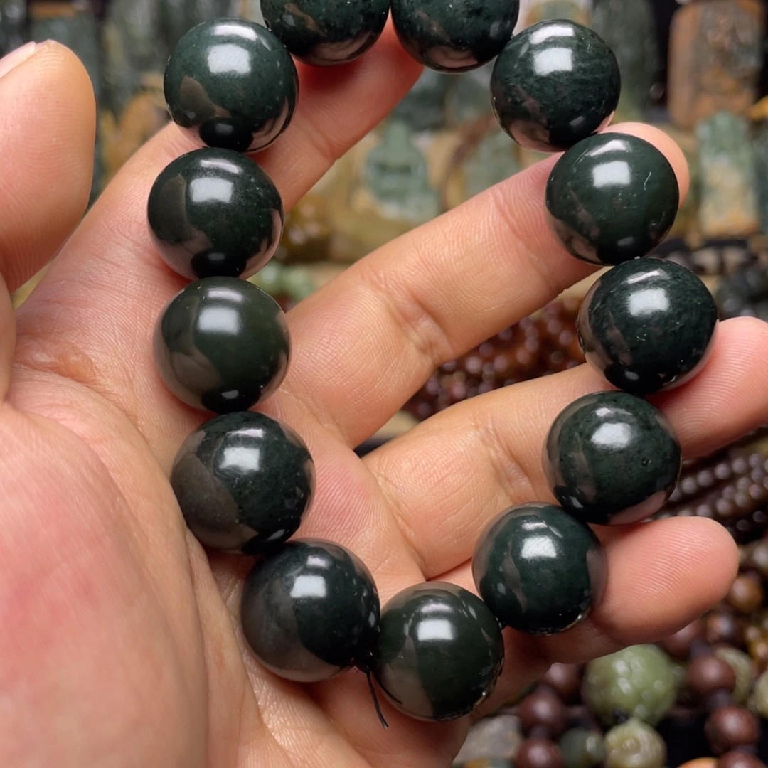 和田玉未镶嵌颈饰18