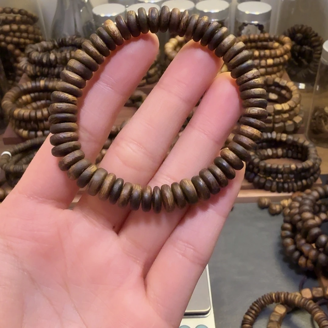 用***9沉香沉香香囊09隔片单圈6.2g