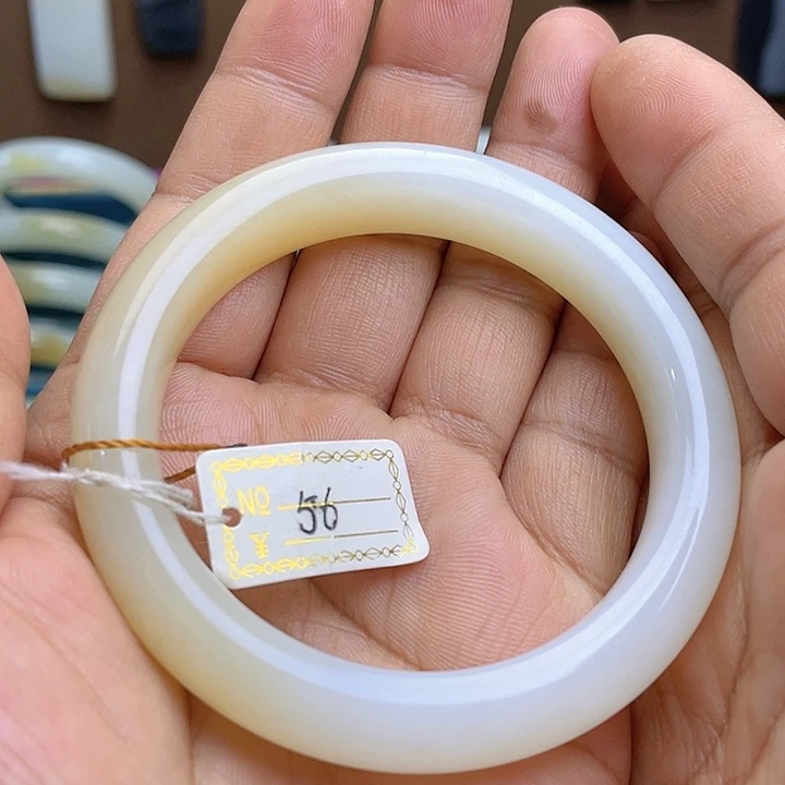 【闪购商品】未镶嵌手镯和田玉