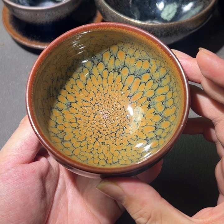 茶盏好好我不说这些啦