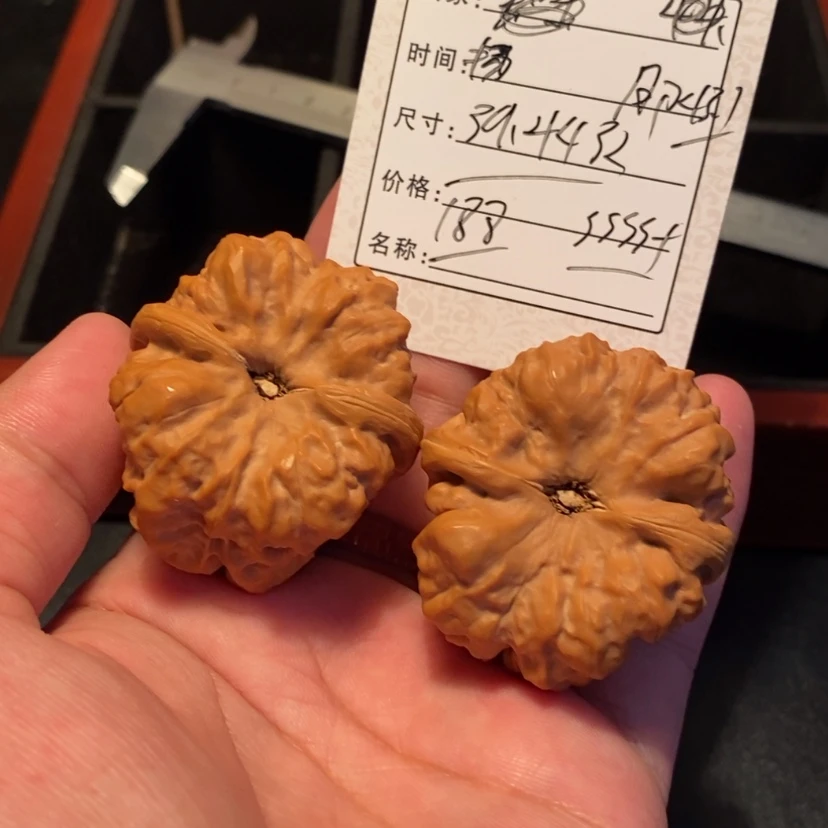 【闪购商品】文玩核桃吊坠杨**航18800000000