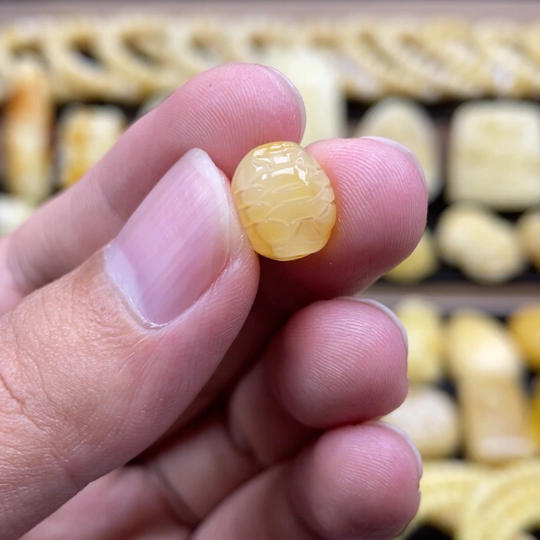 裸石琥珀未镶嵌琥珀蜜蜡