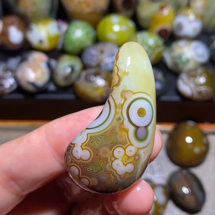 未镶嵌玛瑙/玉髓珠宝半成品107