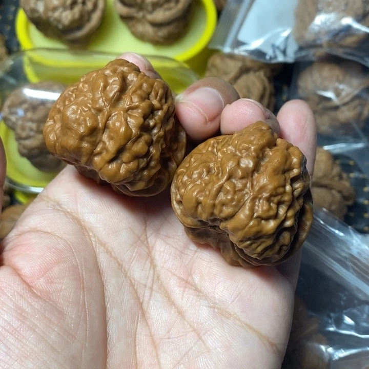 文玩核桃把件蛤蟆头40