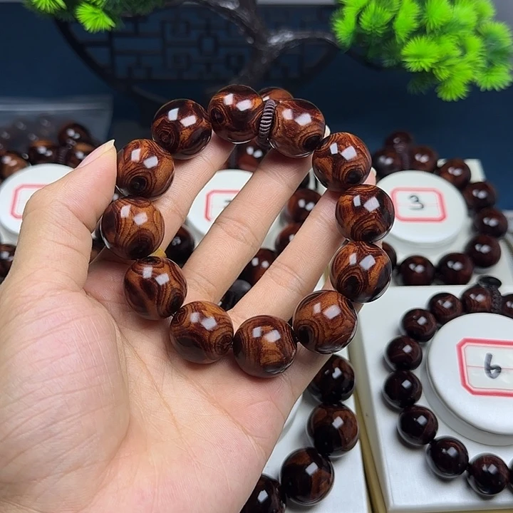 向***天黄花梨/降香黄檀2.0