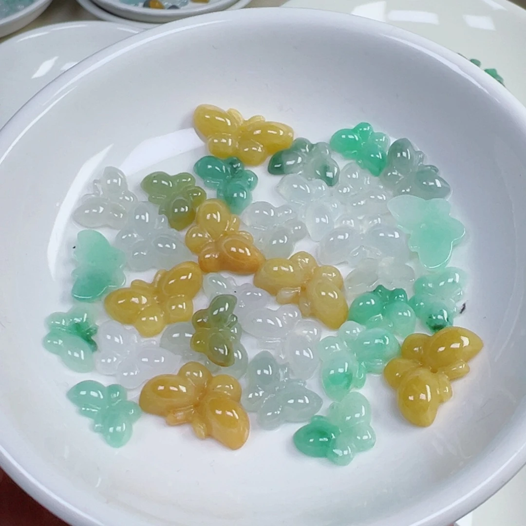 翡翠散珠蝴蝶一个