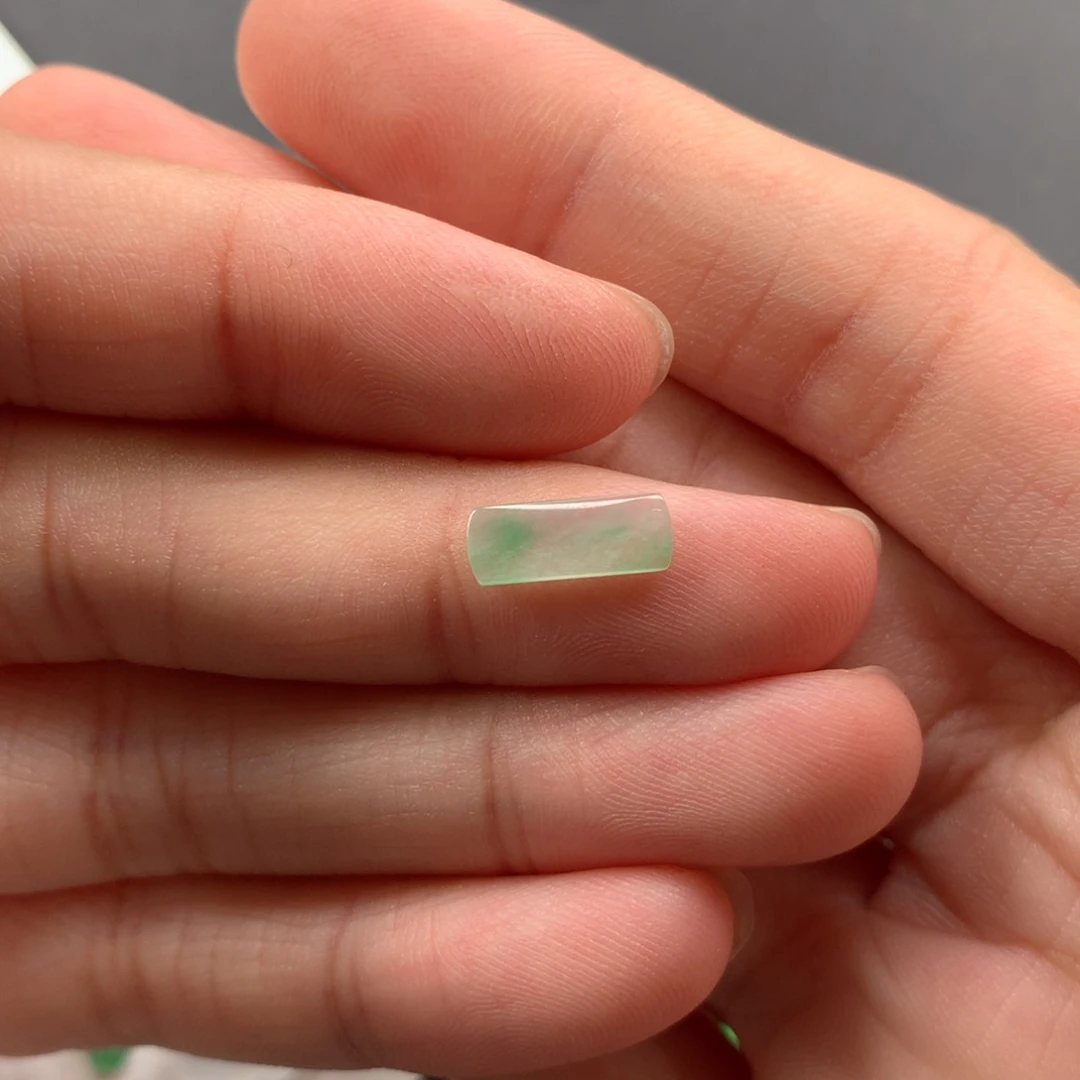裸石翡翠翡翠马鞍
