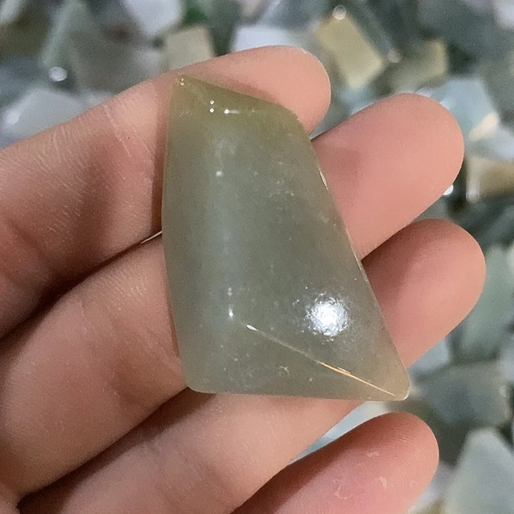 翡翠裸石翡翠毛料