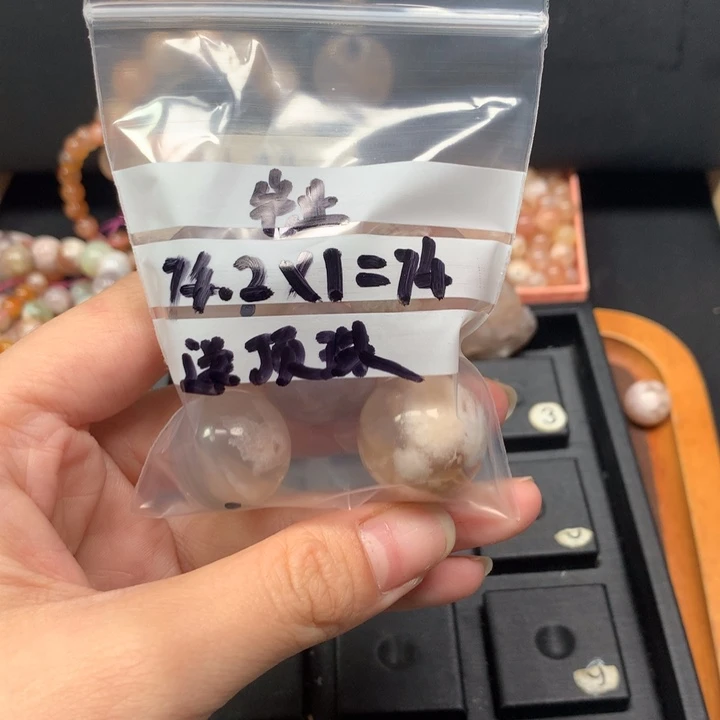 玛瑙/玉髓颈饰合金