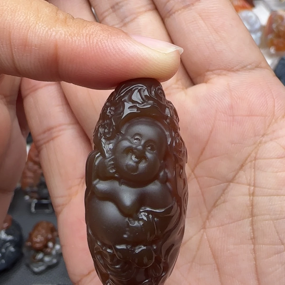 三***人未镶嵌颈饰玛瑙/玉髓