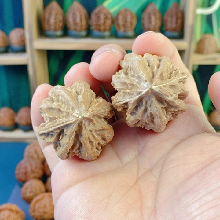 吊坠文玩核桃020凤冠41尺