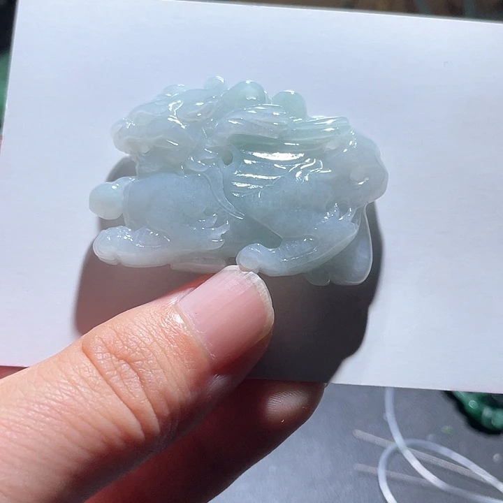 翡翠未镶嵌颈饰天