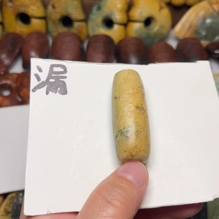 岫岩河磨玉（透闪石质玉）未镶嵌珠宝奇石
