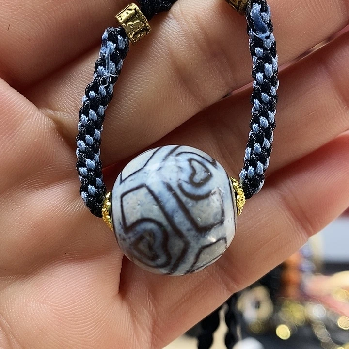 玛瑙/玉髓合金颈饰