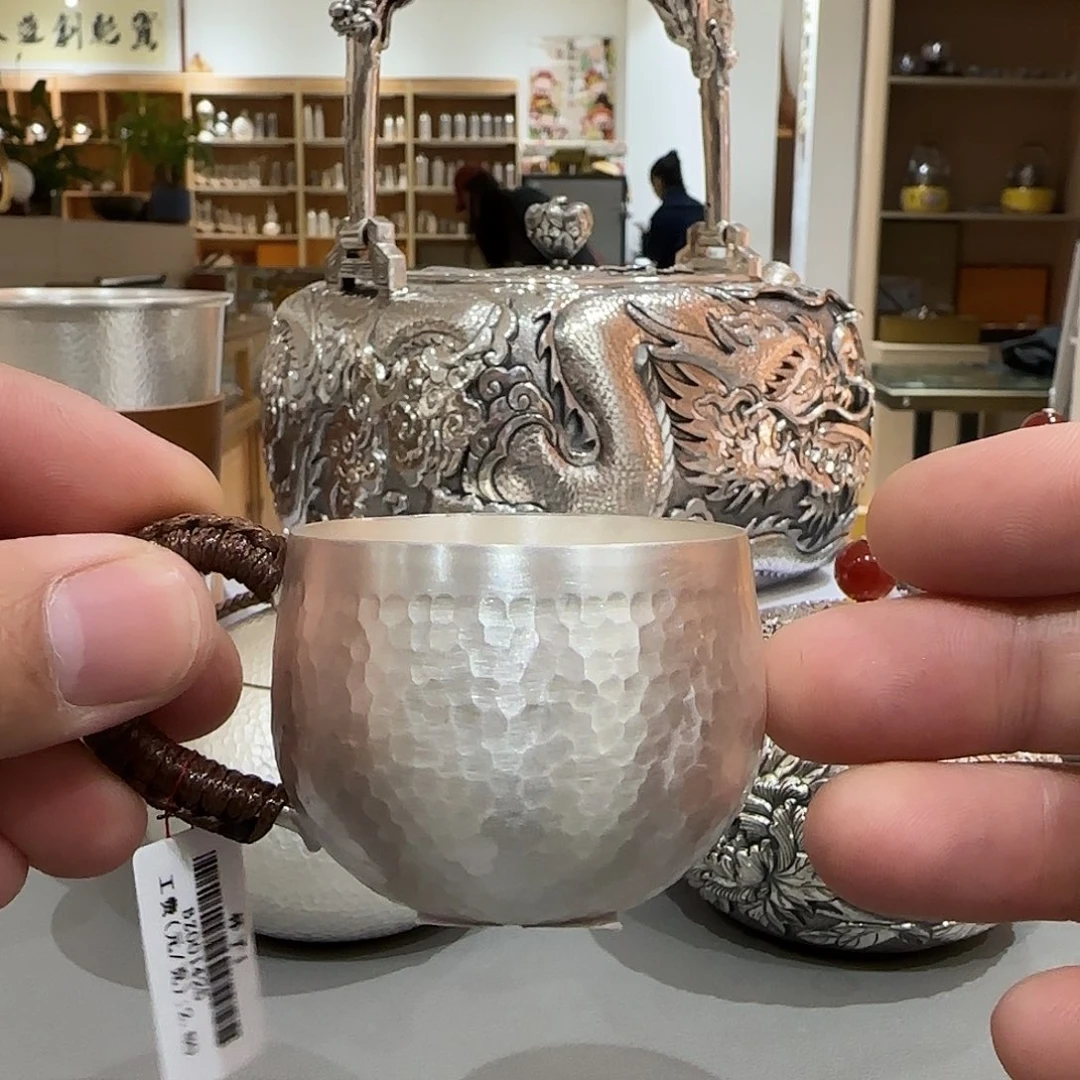 精品锤纹茶杯 足银999